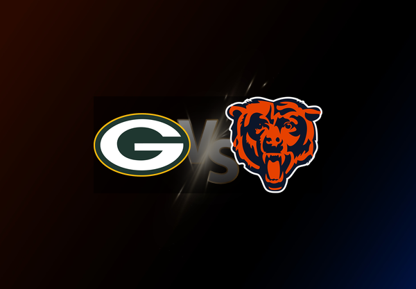 Green Bay Packers v Chicago Bears